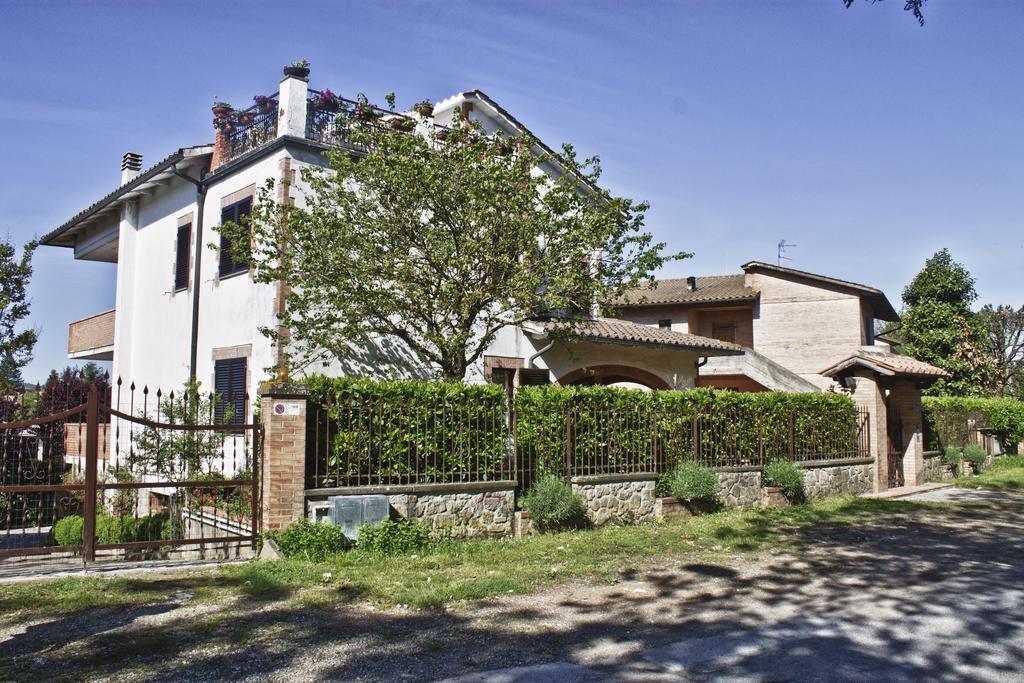 La Casa Di Gigliola Villa มอนติเชียโน ภายนอก รูปภาพ
